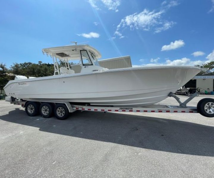 2023-edgewater-325cc-power-9377583-20240815103359041-1_XLARGE